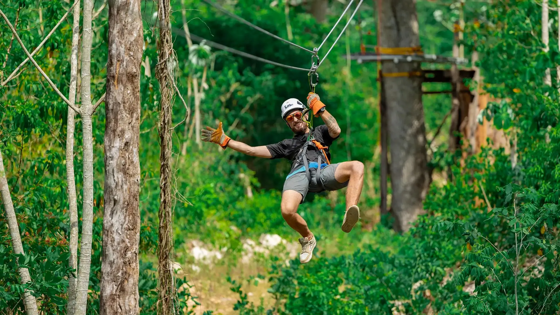 Aventura de Adrenalina en Cuatrimoto, Tirolesa y Cenote